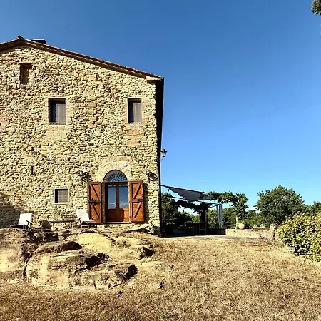 Torre Della Soara - Medieval Tower In The Umbrian Countryside *
