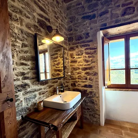 Torre Della Soara - Medieval Tower In The Umbrian Countryside * Città di Castello