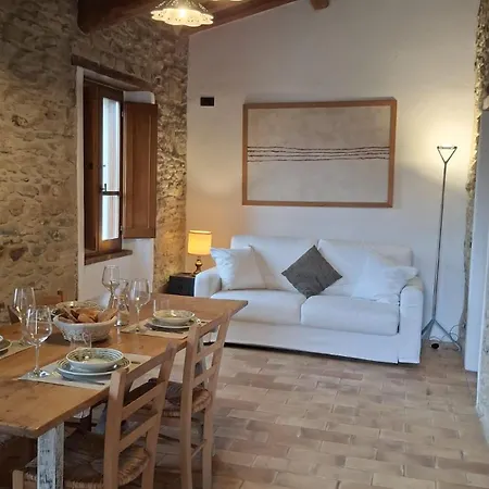Torre Della Soara - Medieval Tower In The Umbrian Countryside Appartement